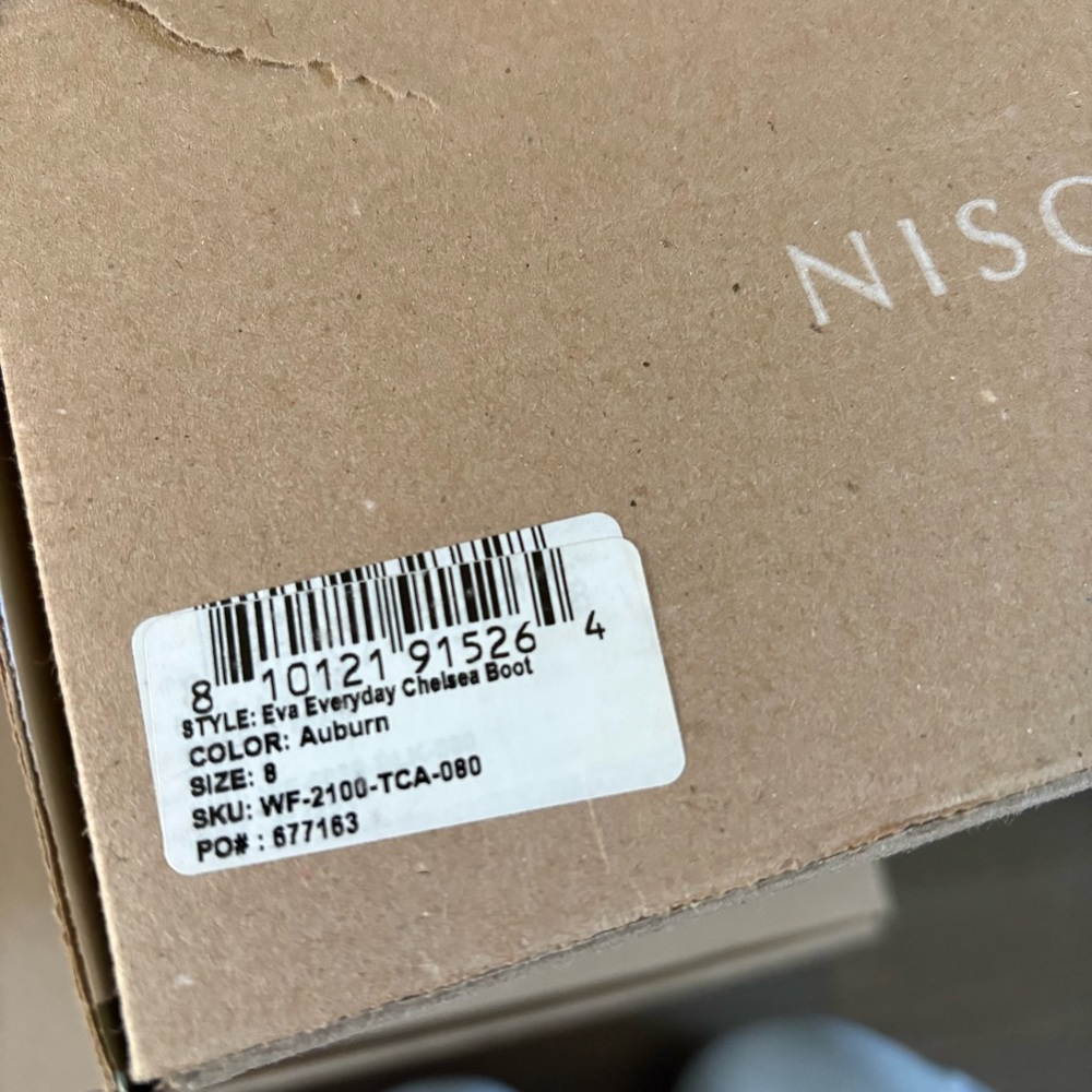 NEW NISOLO Eva Everyday Chelsea Leather Boots Women Auburn Waterproof $228 - Picture 6 of 6